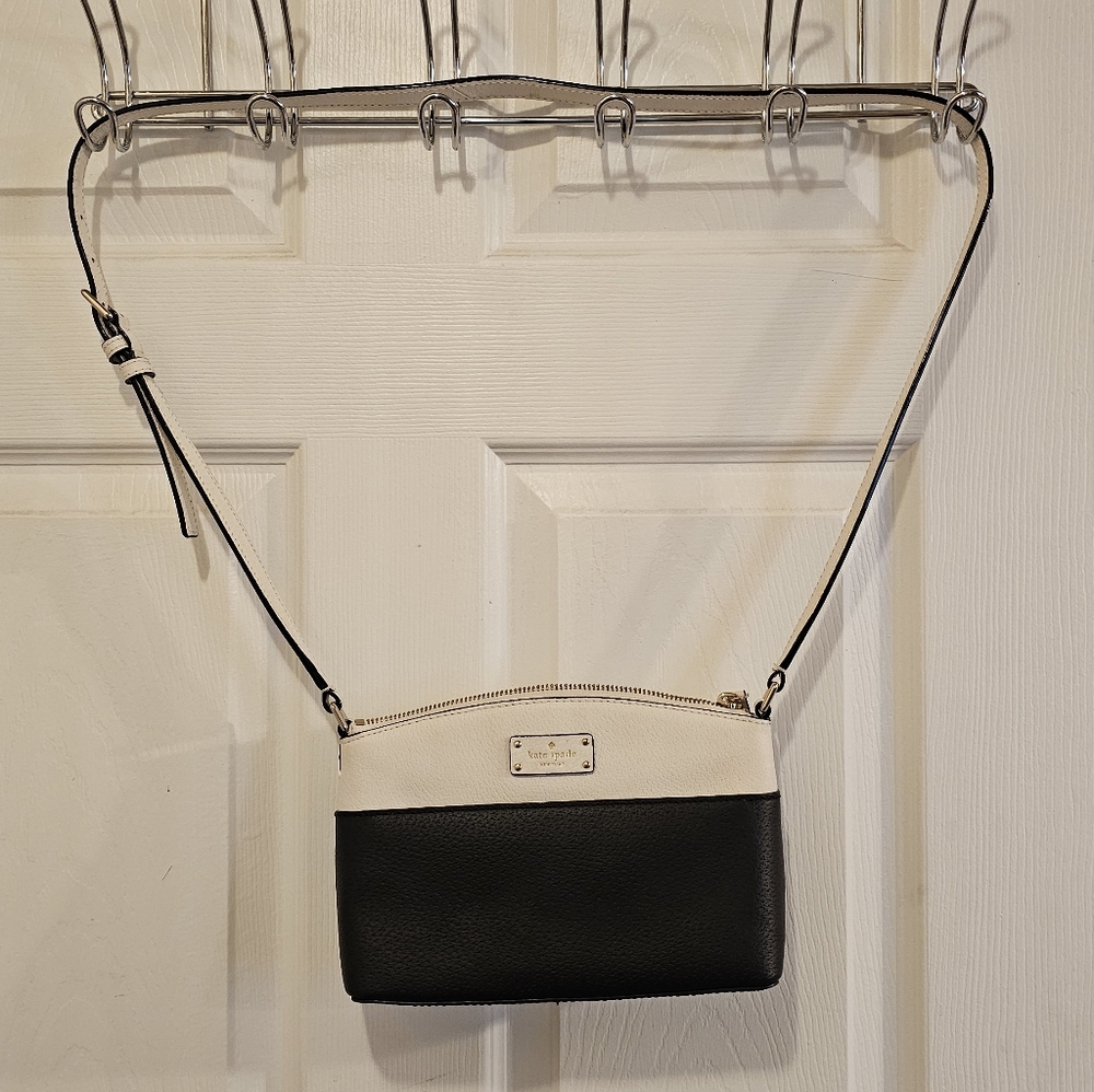 Kate Spade NWOT Grove Street Millie Black and White Crossbody Bag